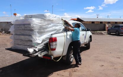 Damnificados por lluvias en Cariquima reciben viviendas de emergencia con equipamiento