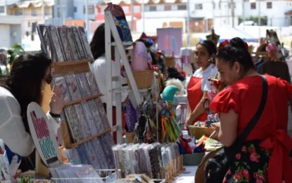Más de 30 emprendedoras participaron en feria de la mujer en Iquique